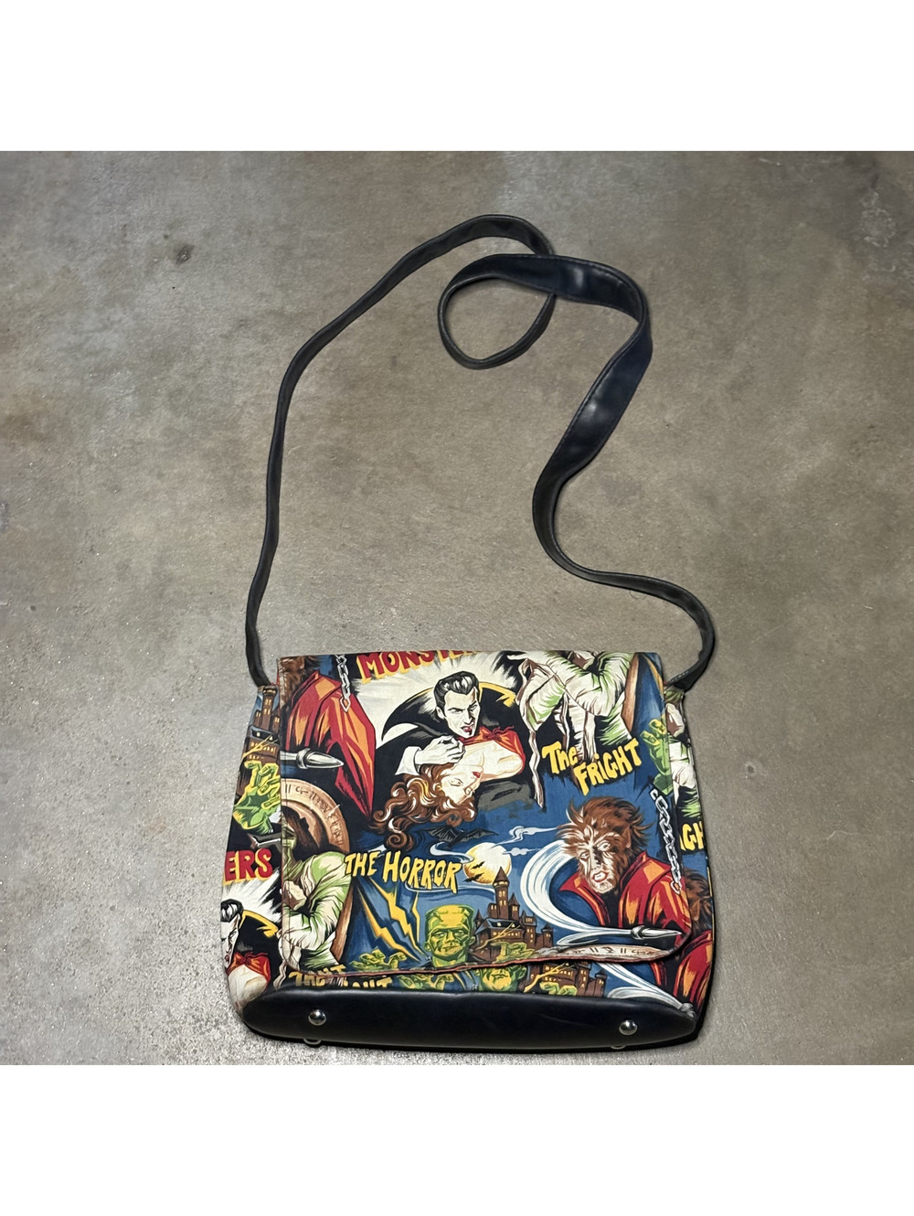 Vintage 90'S Horror Movie Monsters Crossbody Bag W Dracula and Frankenstein